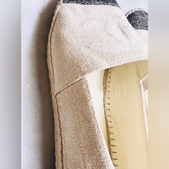 Chanel CC Espadrilles. Size 41. Made in Spain. Neutral and black. - Picture 6 of 13